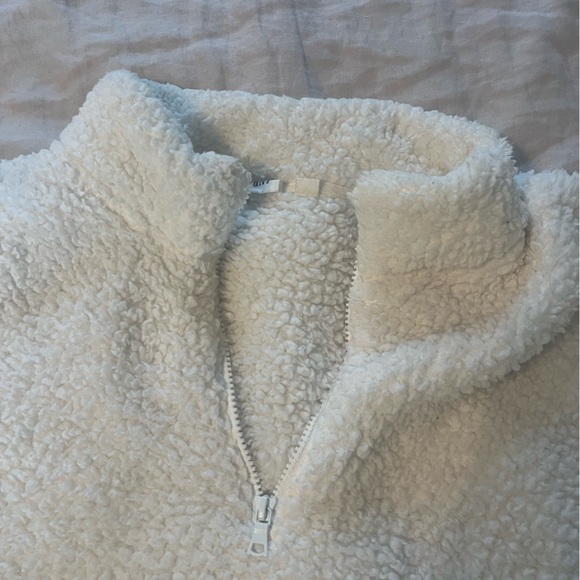 Gap white furry fleece pullover xl - Picture 4 of 9